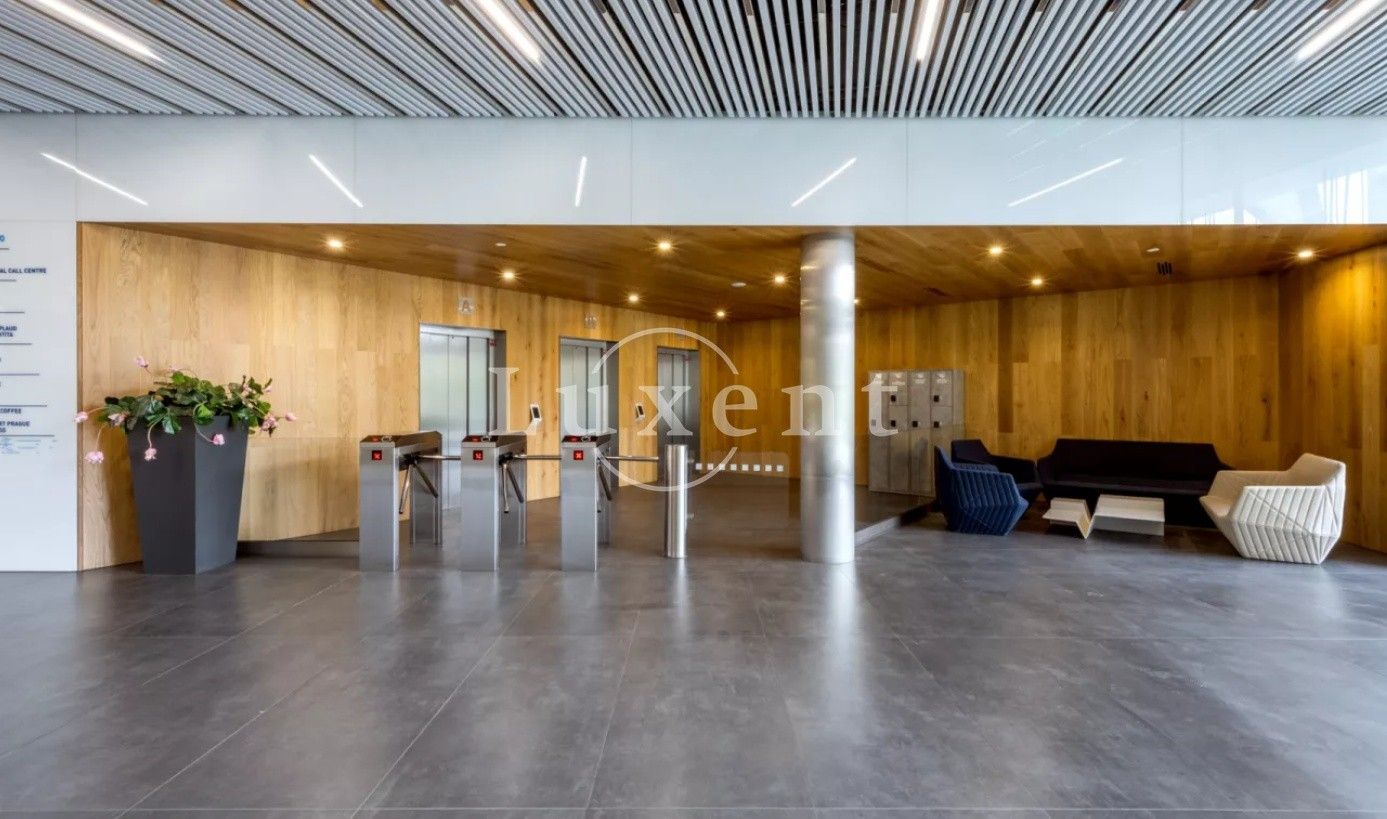 Pronájem kancelář - Voctářova  , Praha Libeň, 490 m² - 5