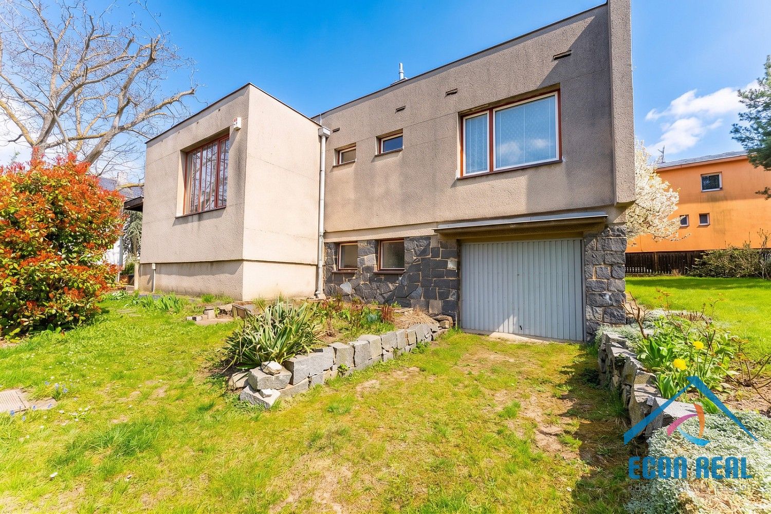 Rodinné domy, Na Veselí, Jesenice, okres Praha-západ, 150 m² - 2