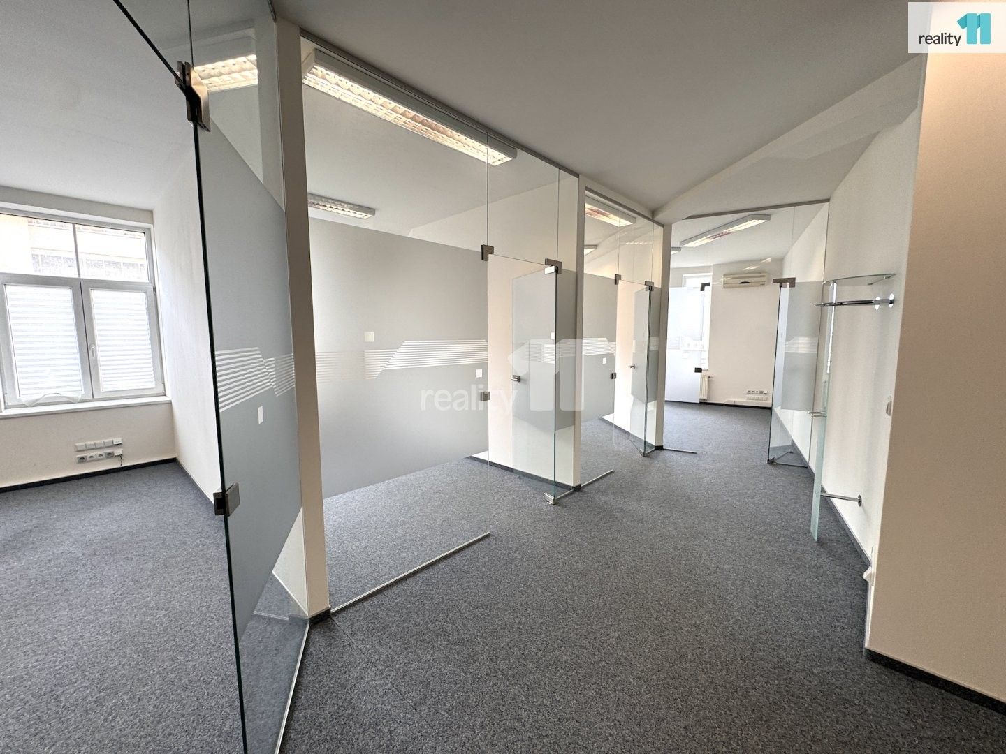 Kanceláře, Kolbenova, Praha, 91 m² - 1