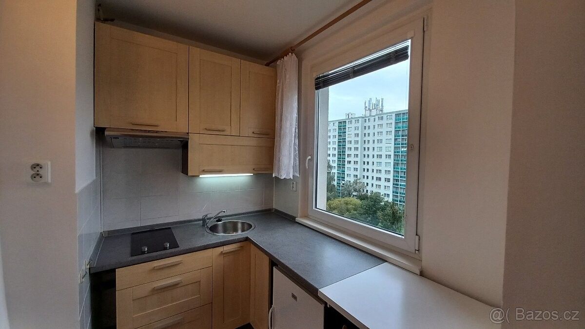 1+1 Apartment in Praha, Kateřinky, Újezd u Průhonic - View 3