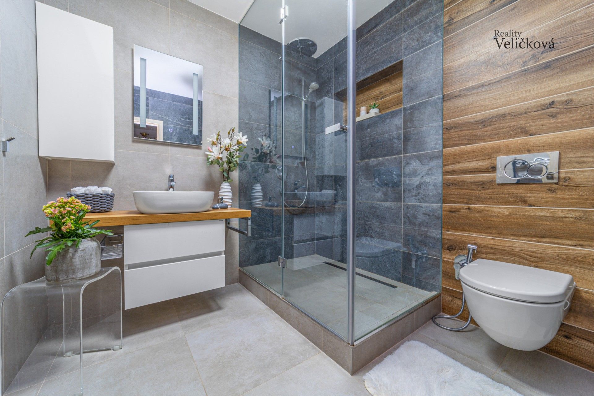 Byt 3+1 · 117 m² · U zeleného ptáka, Praha - 4