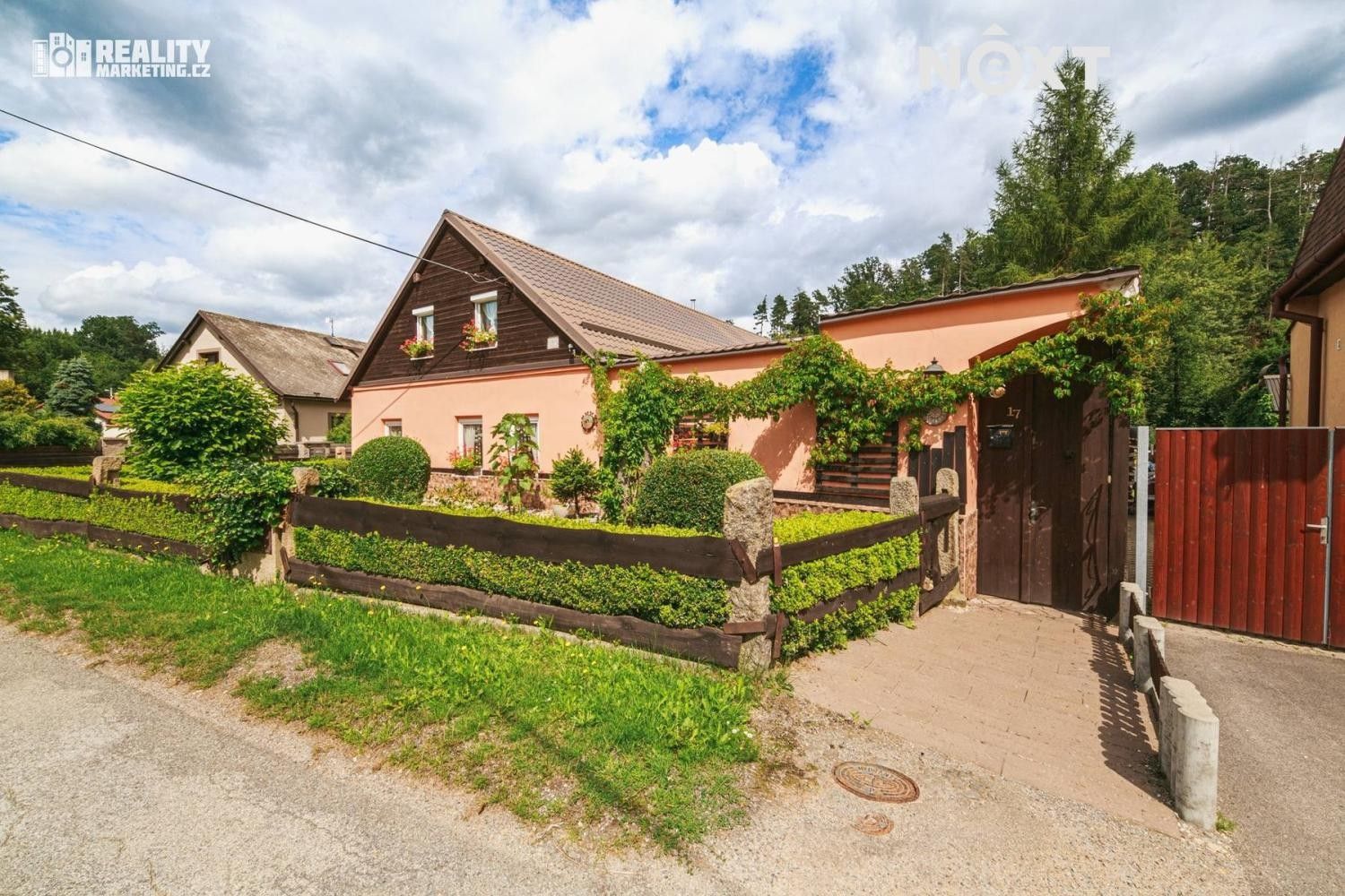 Prodej rodinný dům - Kamenná, 280 m²