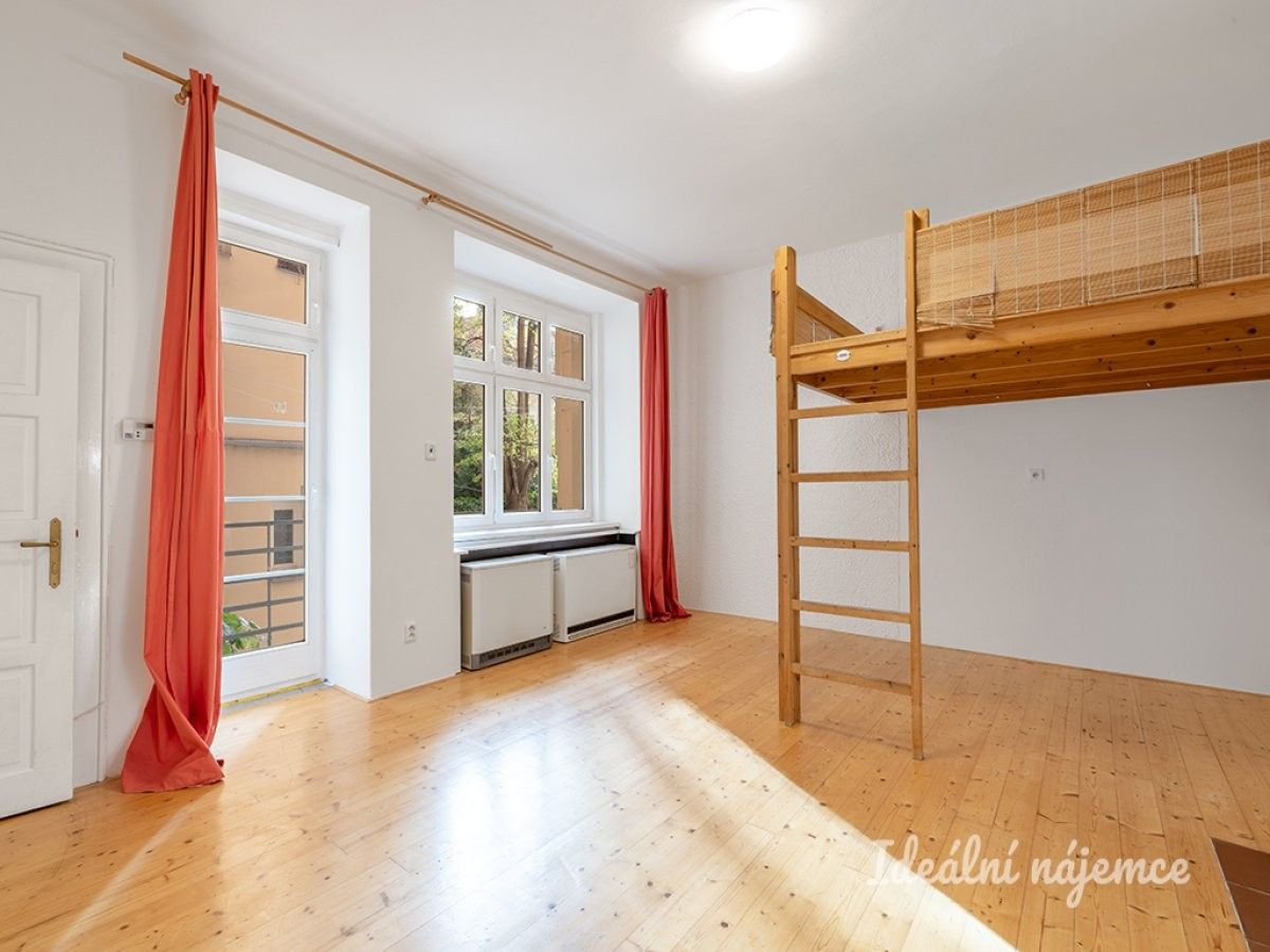 1+kk, Doudova, Praha, 33 m²