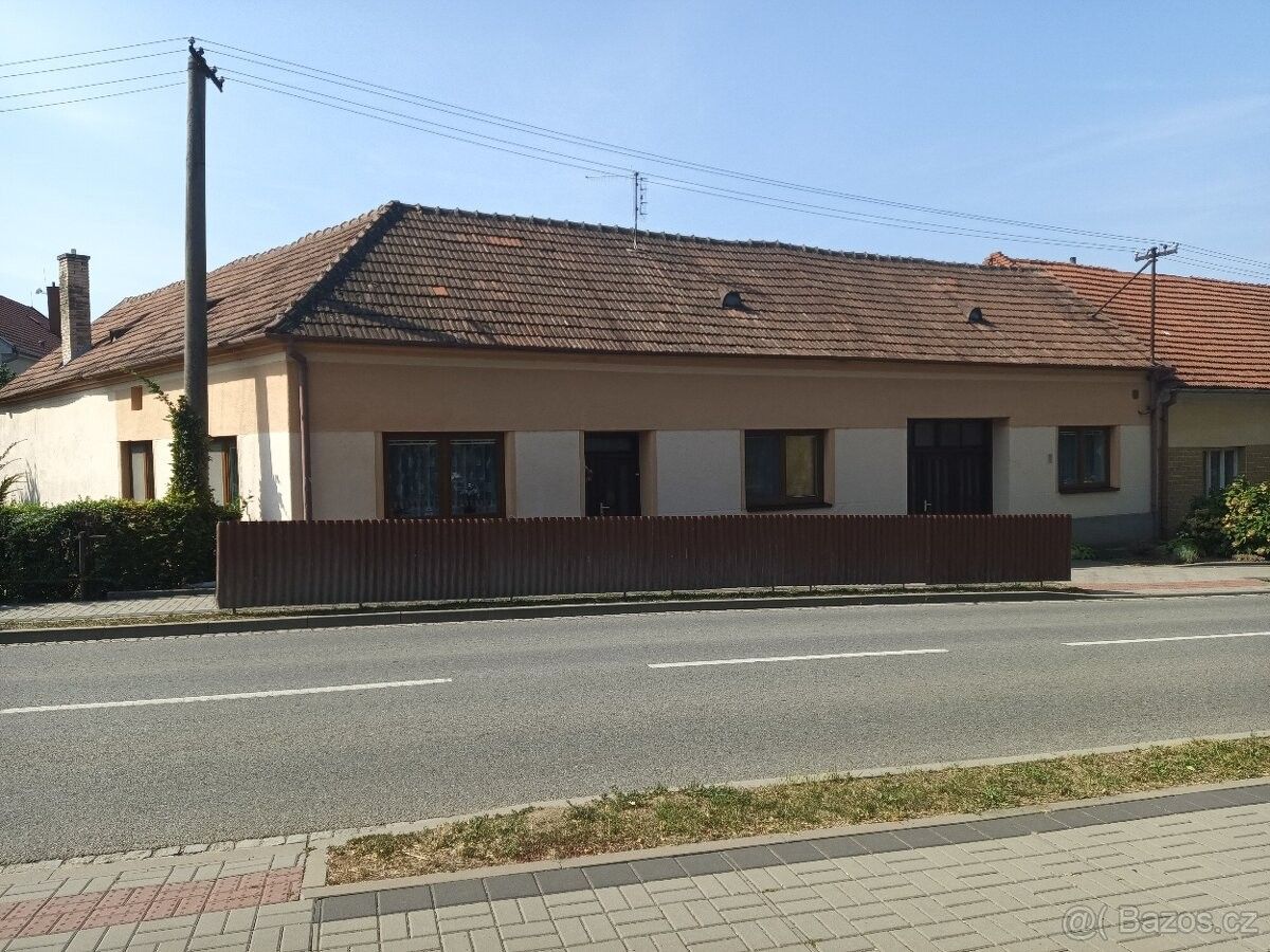 Rodinné domy, Nivnice, 687 51