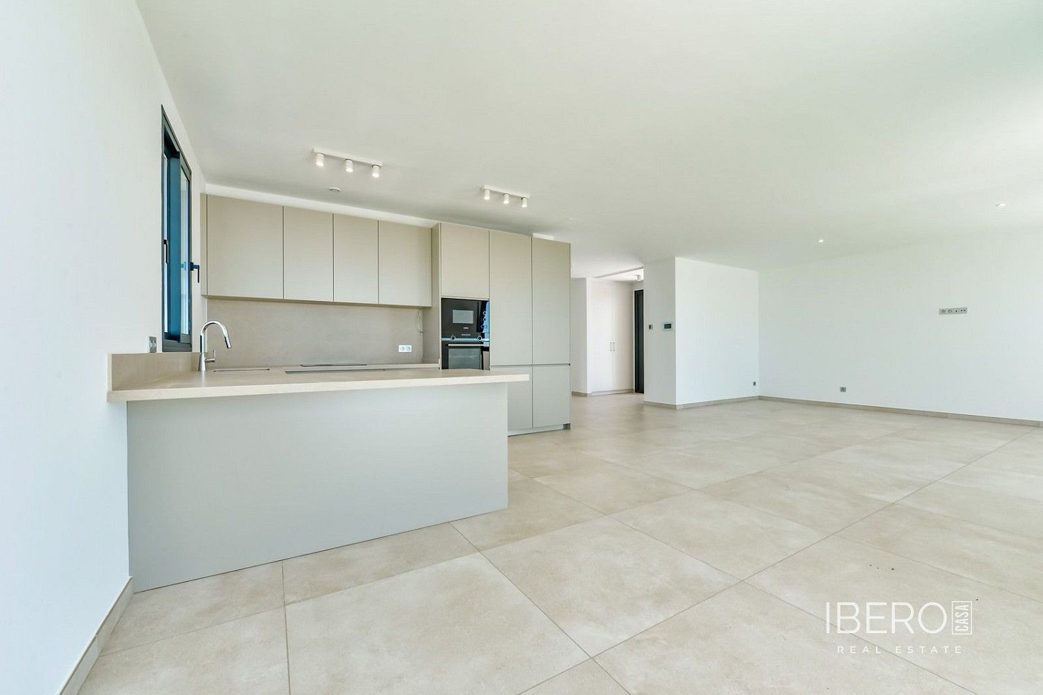 Prodej rodinný dům - Finestrat, ES, 364 m² - 5