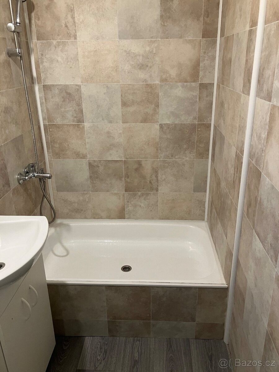 Pronájem byt - Teplice, 415 01