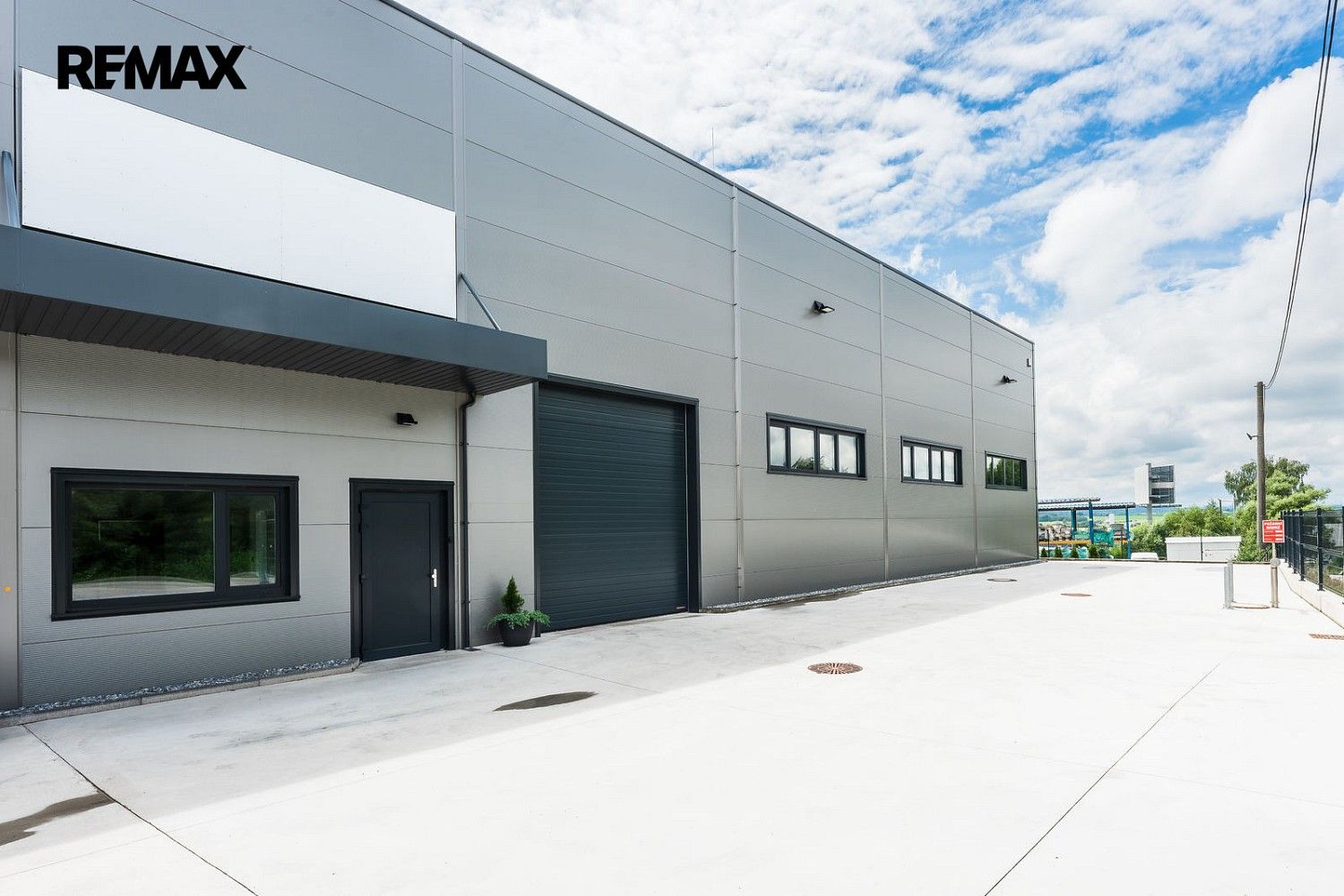 Sklad, 477 m²