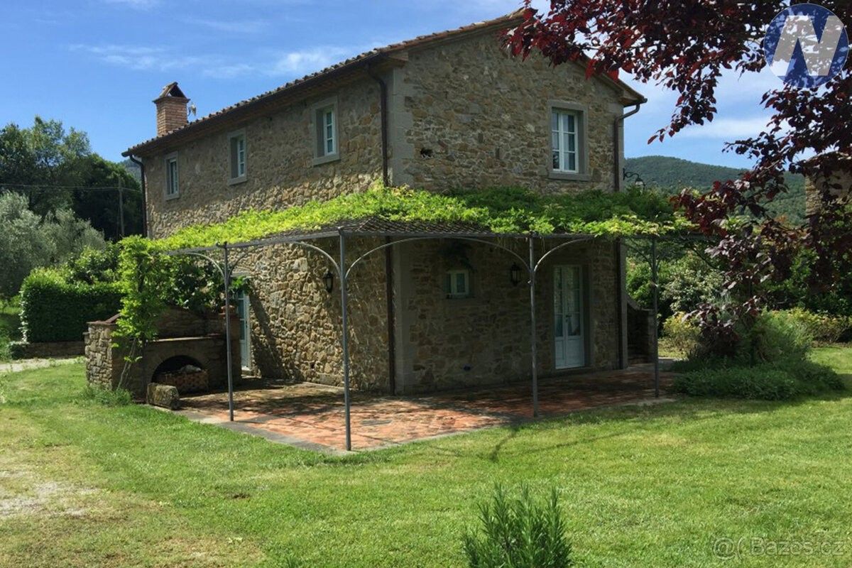 Rodinné domy, 987 66, Zahraničí