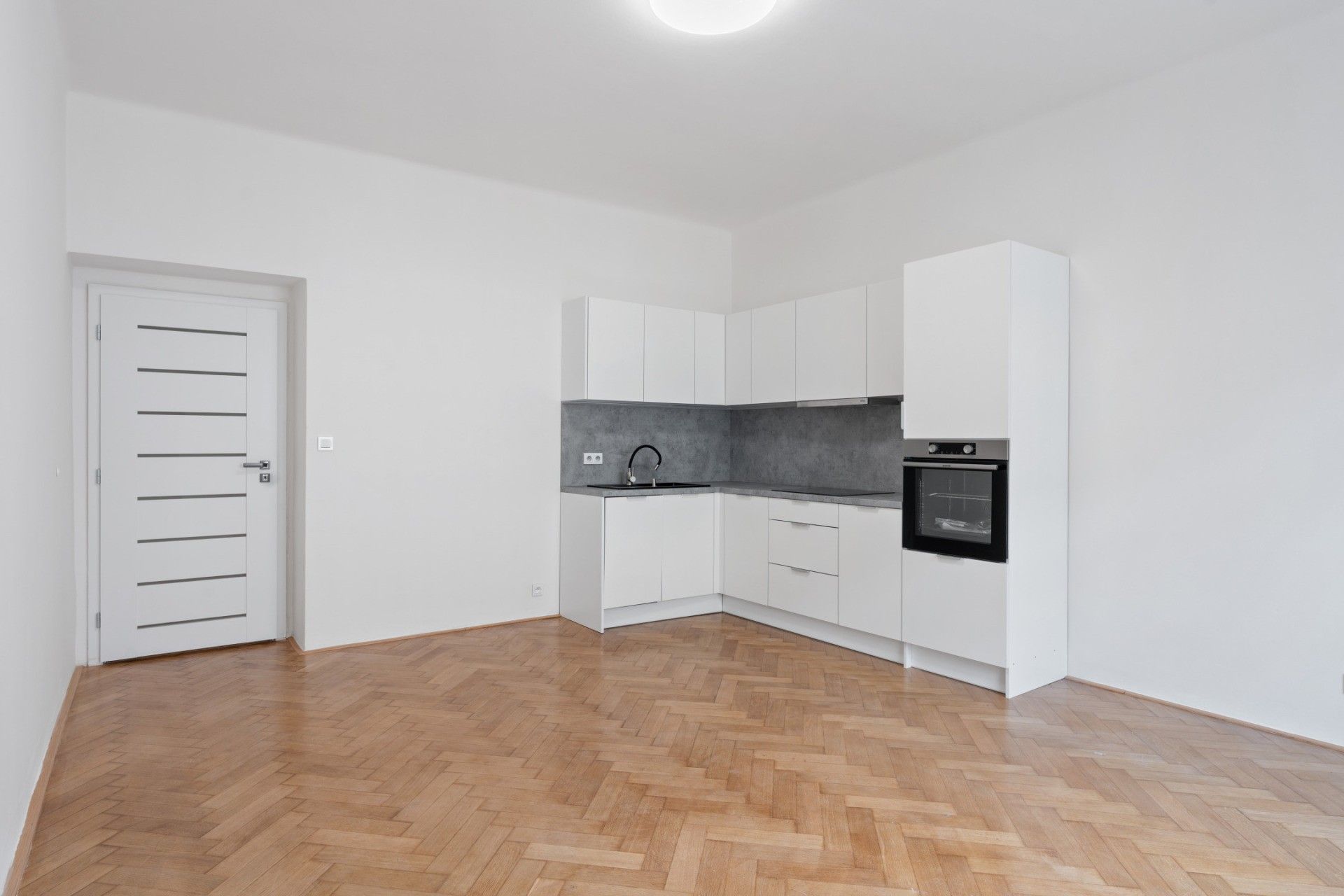 Prodej byt 2+kk - Na Pankráci, Praha, 52 m²