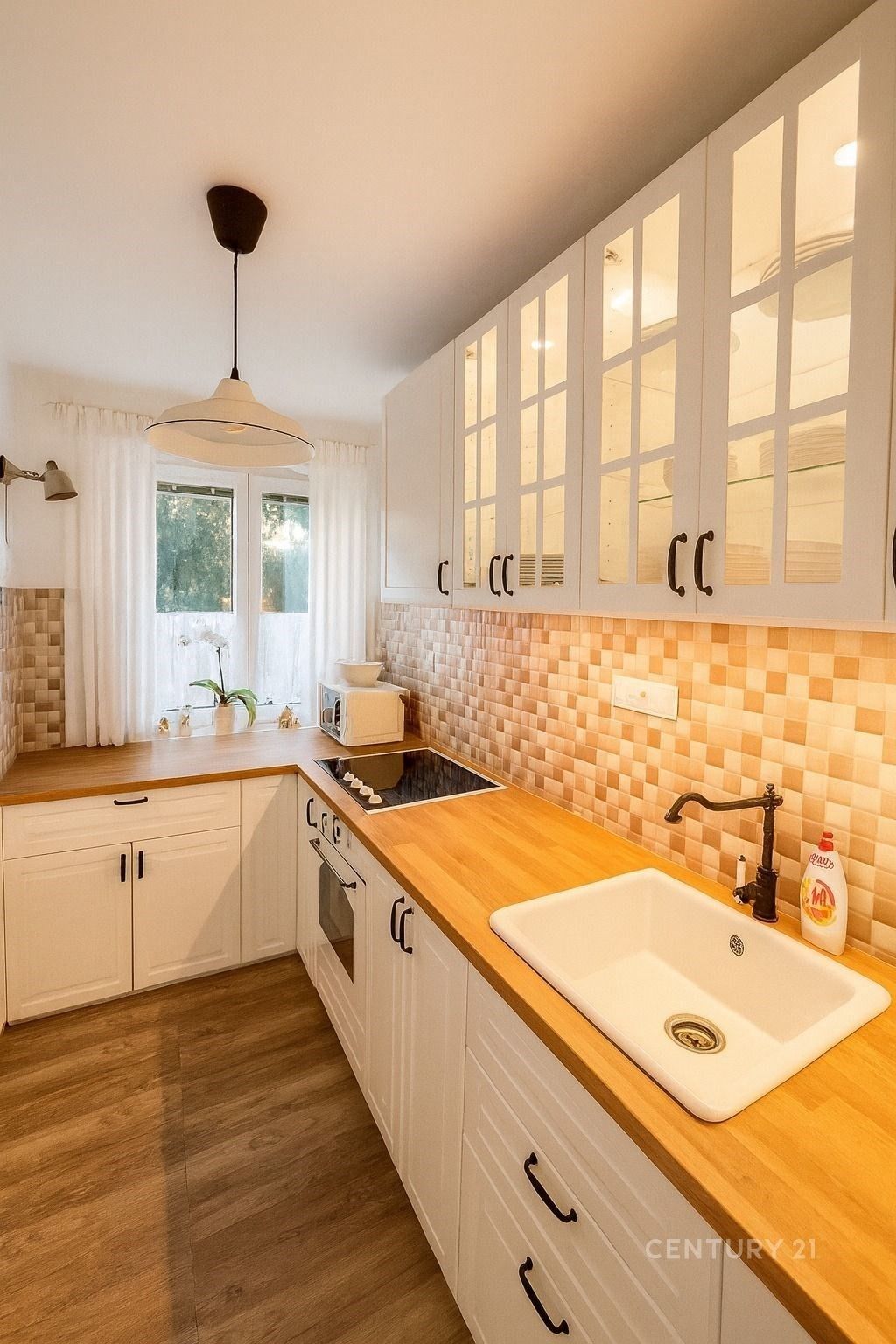 Prodej byt 3+1 - J. Dobrovského, České Budějovice, 70 m²