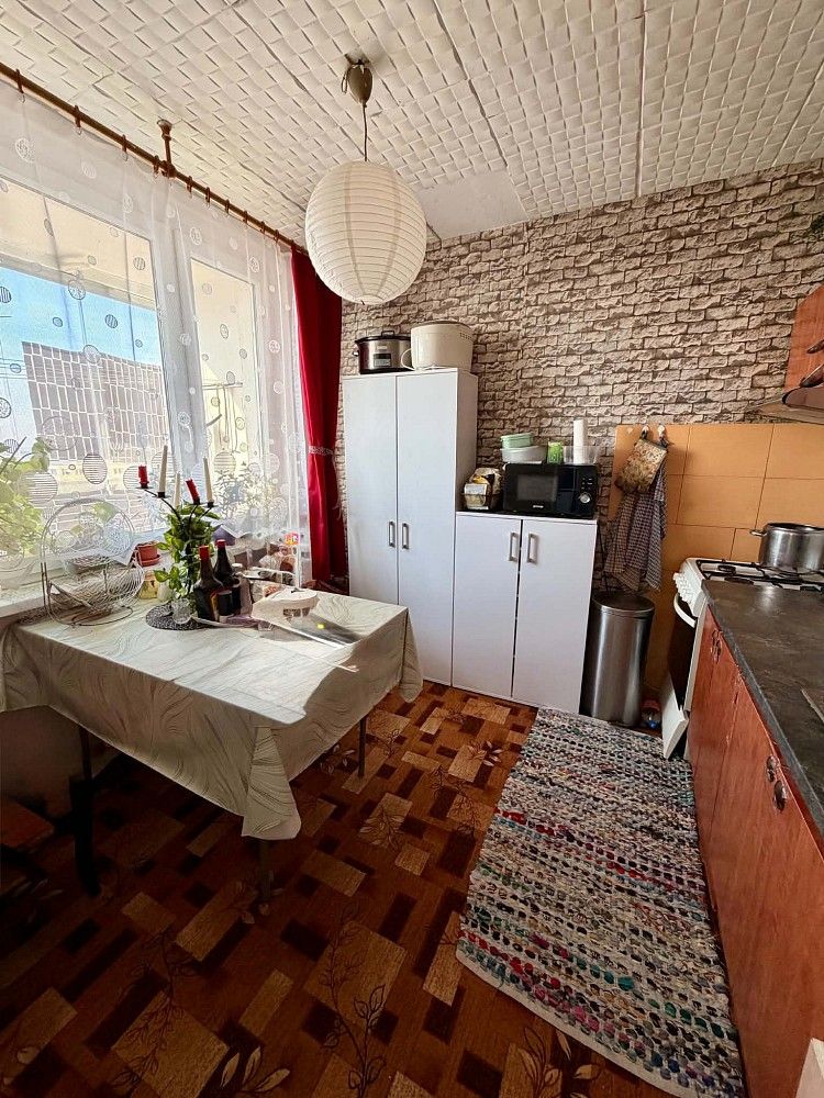 Byt 4+1 · 90 m² · J. A. Komenského, Most - 3