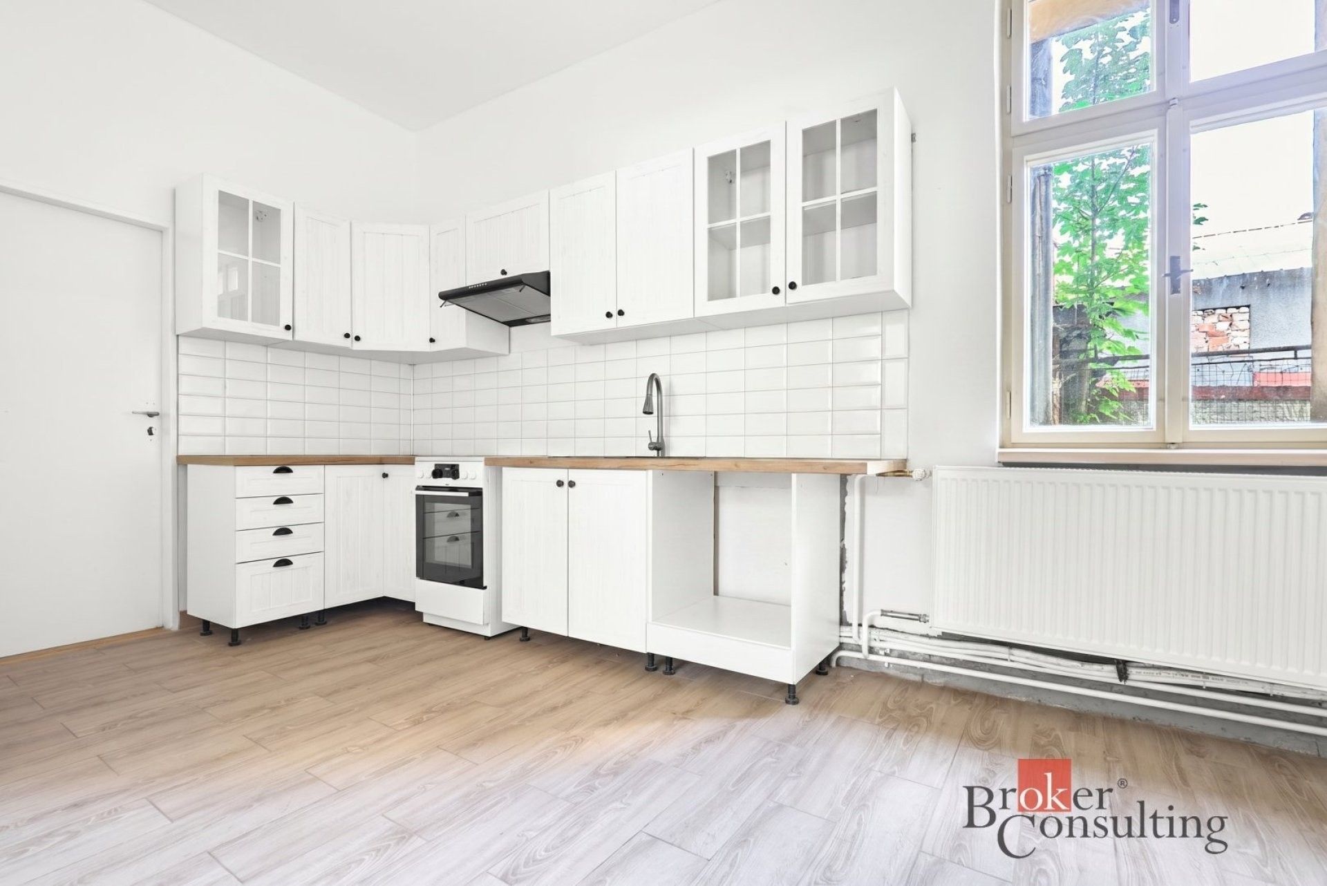 Prodej kancelář - náměstí Karla IV. 9, Nejdek, 750 m² - 5