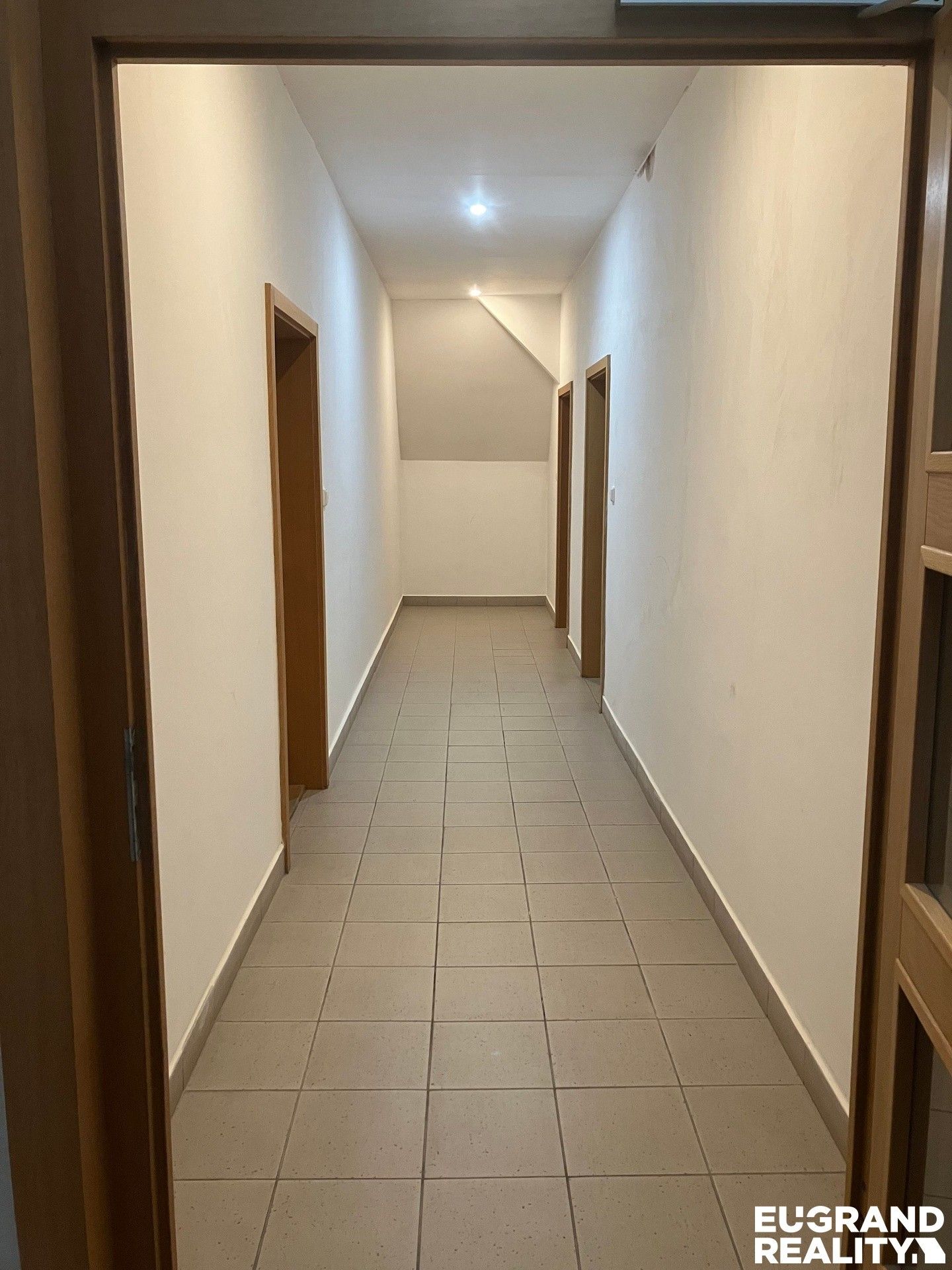 Kanceláře, 5. května, Varnsdorf, 94 m² - 2