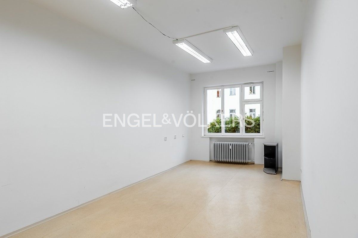 Kanceláře, Americká, Praha, 63 m²