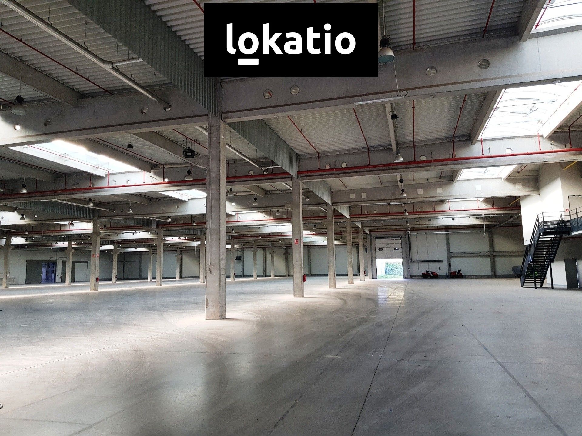Sklad, 16 657 m²