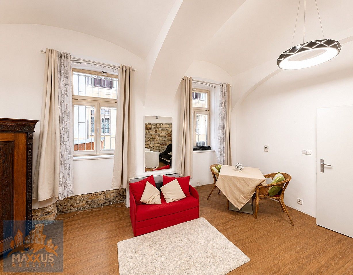 Byt 1+1 · 49 m² · Prvního pluku, Praha - 4