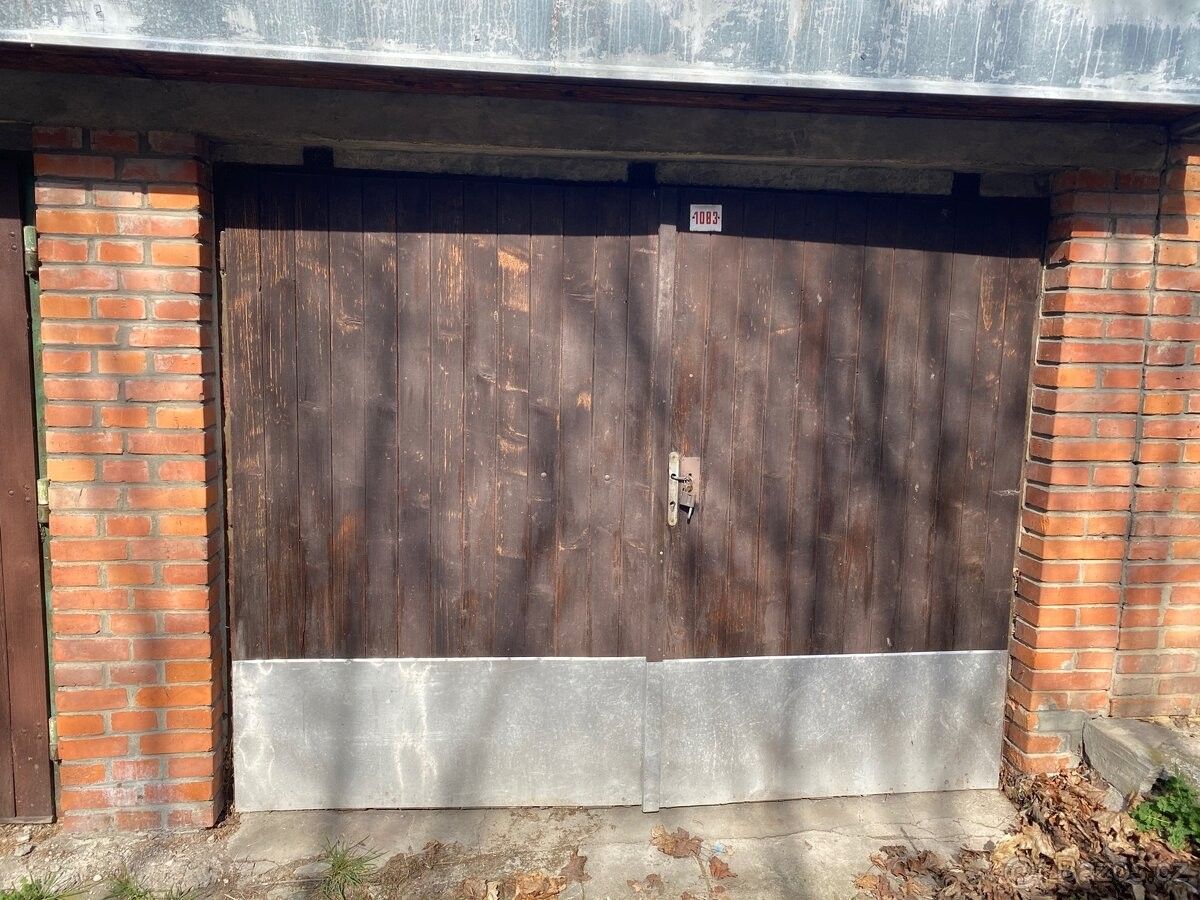 Garáže, Zlín, 760 01