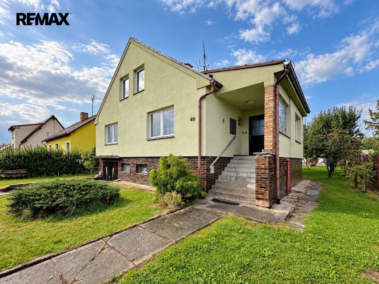 Rodinné domy, Bujanov, 253 m² - 1