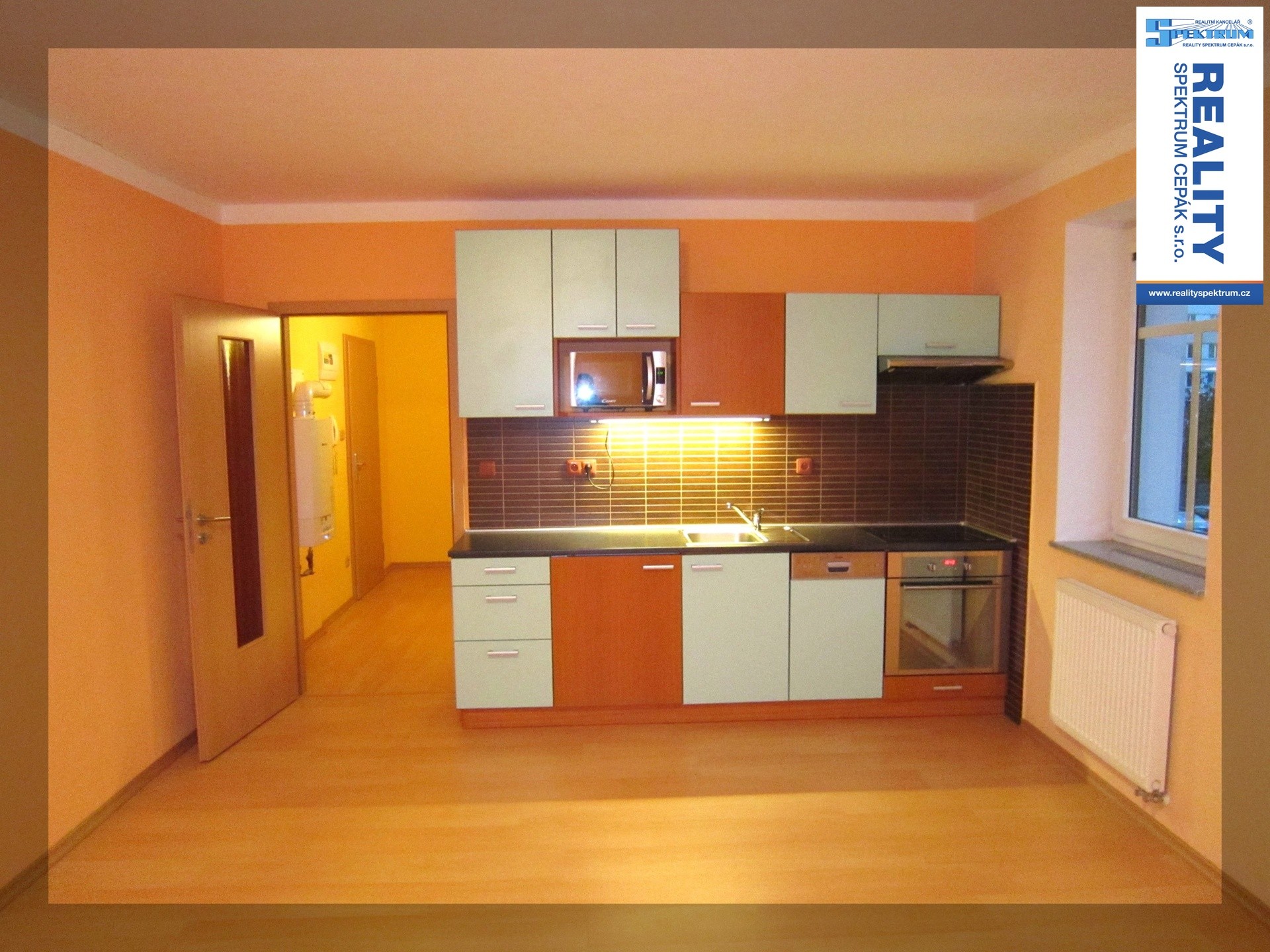 1+kk, J. Š. Baara 2749, České Budějovice 3, 34 m² - 1