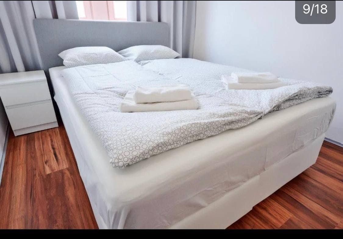 Pronájem byt - Praha, 186 00