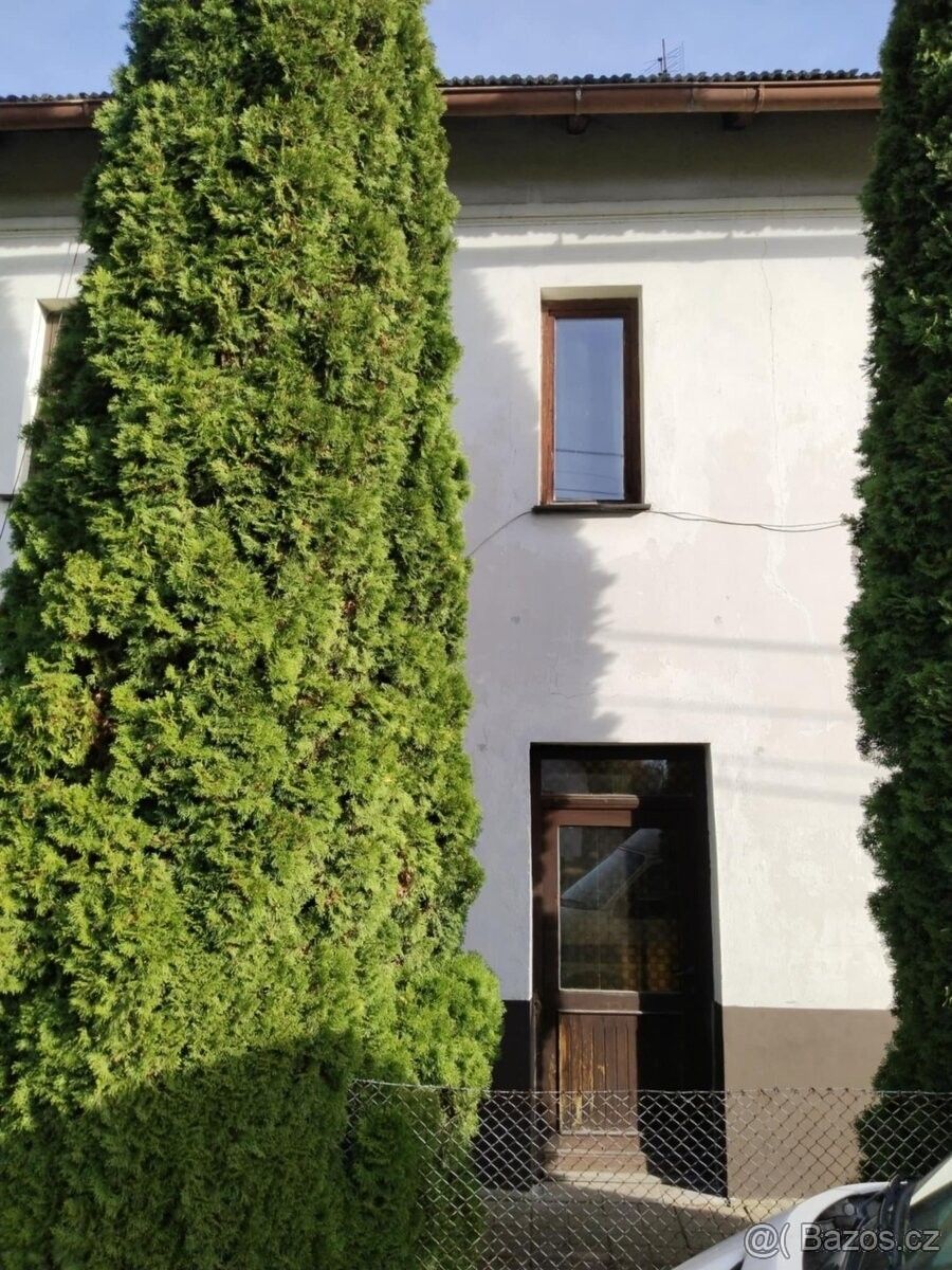 Rodinné domy, Opava, 746 01 - 2