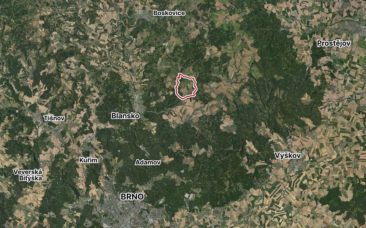Zemědělský pozemek · Ostrov u Macochy, okres Blansko, Jihomoravský kraj - 3