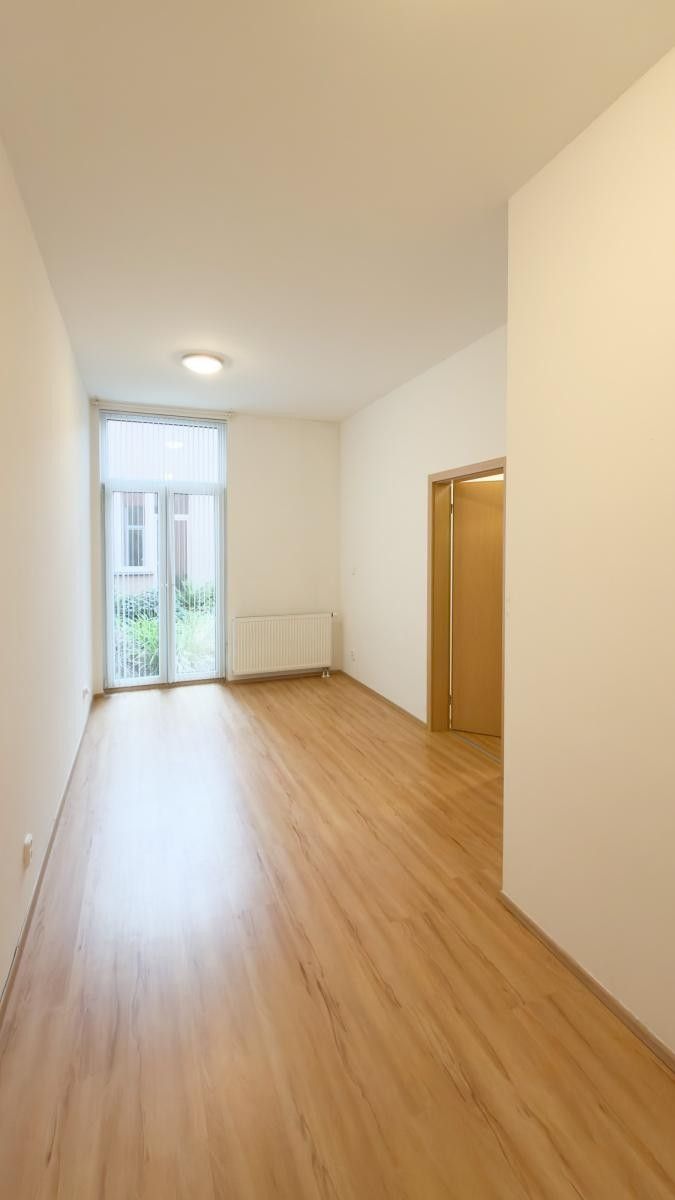Pronájem byt 2+kk - U Kamýku, Praha, 55 m² - 5