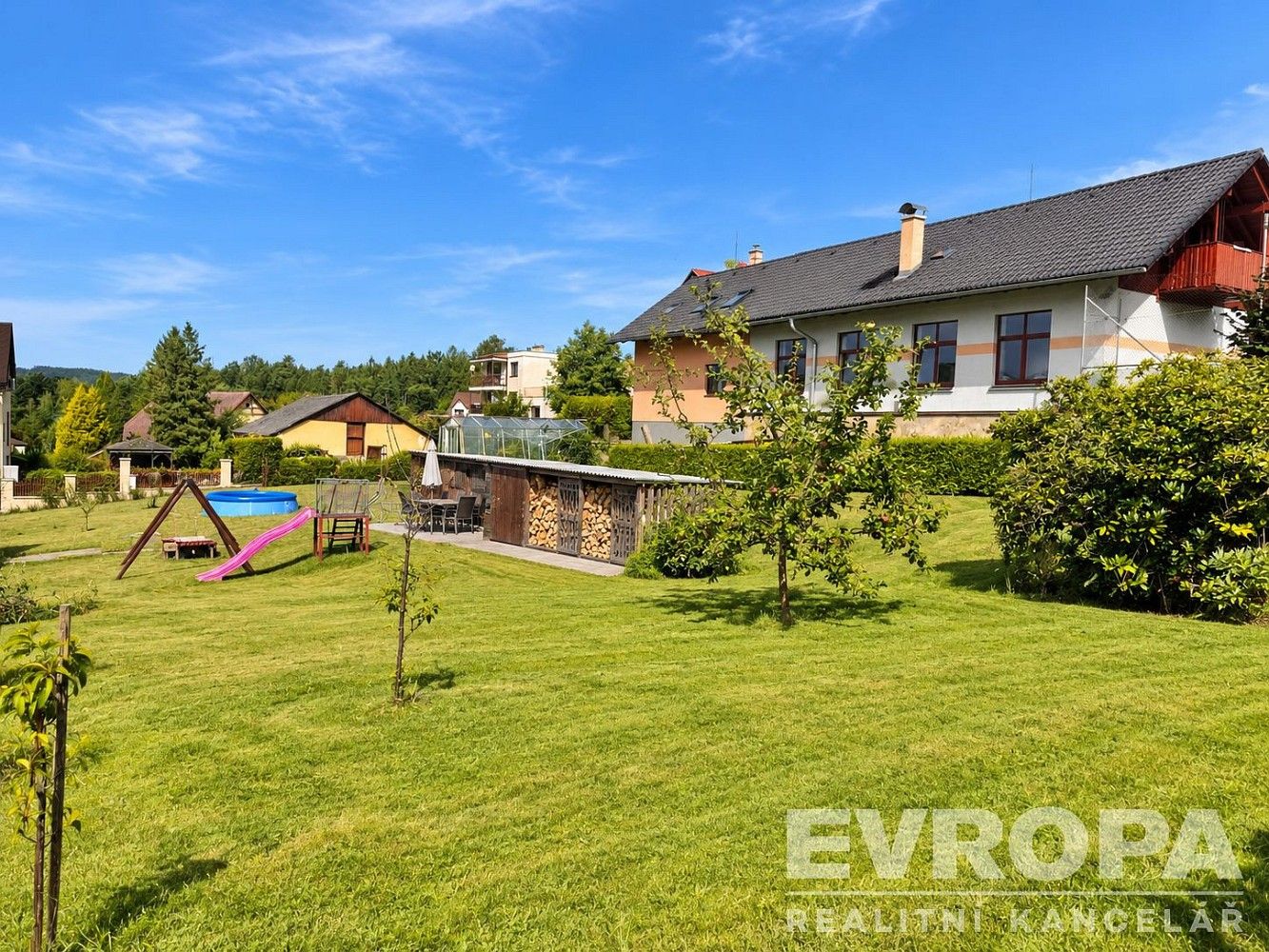 Pozemek pro bydlení, 945 m²