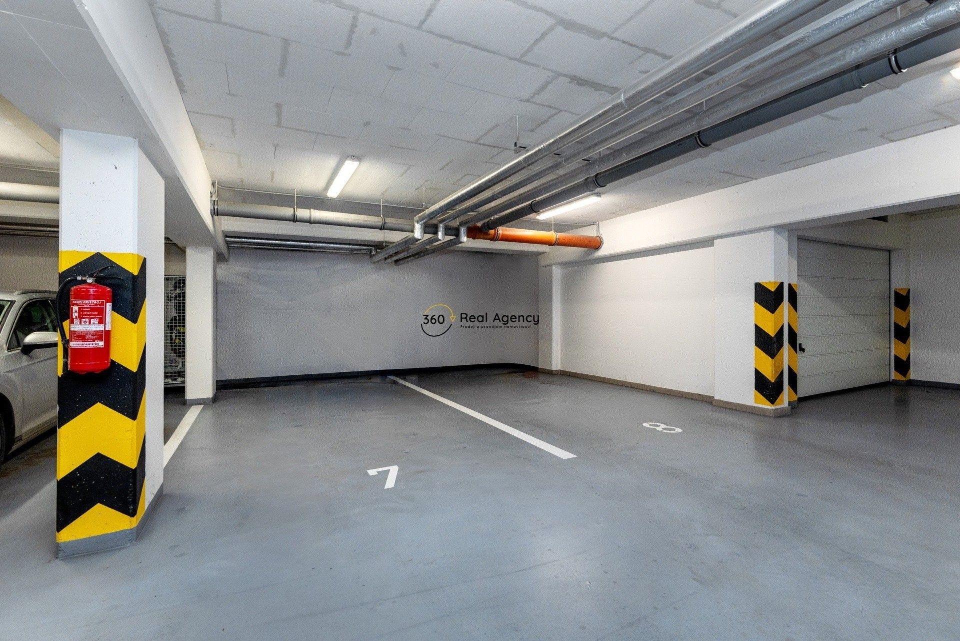 Prodej byt 2+kk - Českodubská, Praha, 63 m²