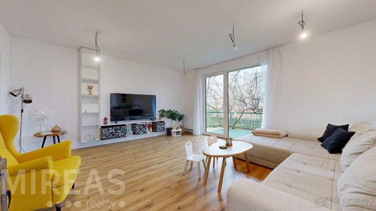 Pronájem rodinný dům - Bezno, 294 29