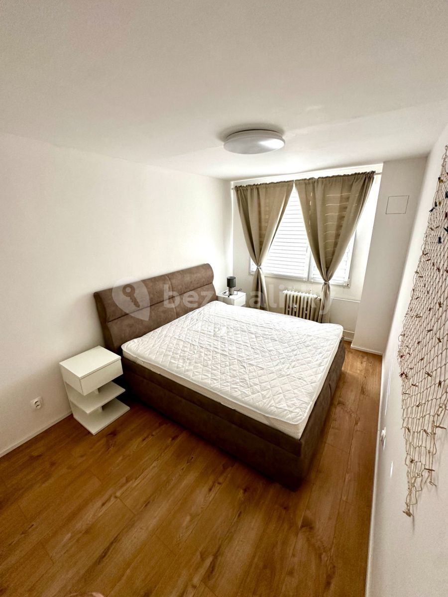 Byt 2+kk · 45 m² · Frýdlantská, Praha - Kobylisy - 3