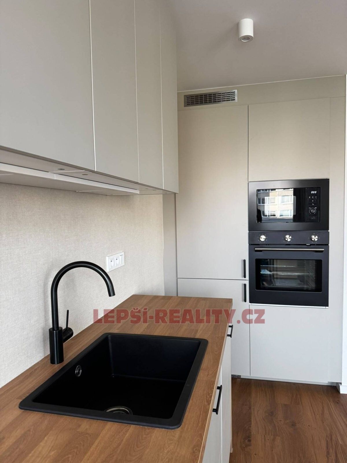 3+kk, Livornská, Praha, 74 m² - 2