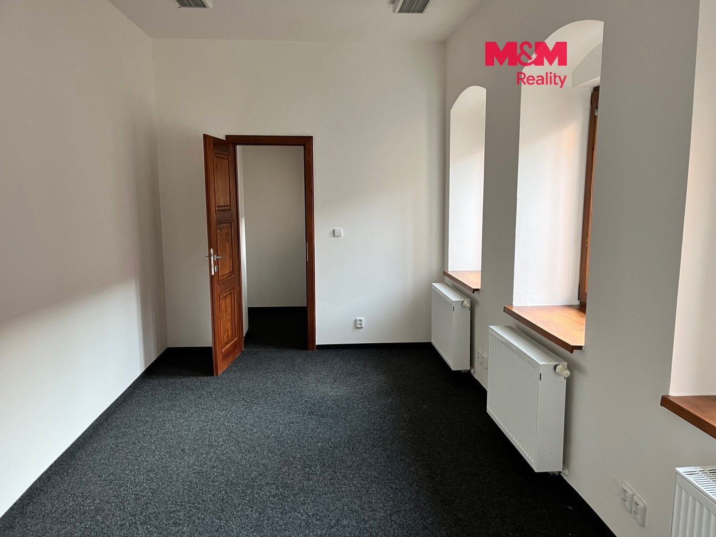 Kanceláře, Mírové náměstí, Louny, 40 m²