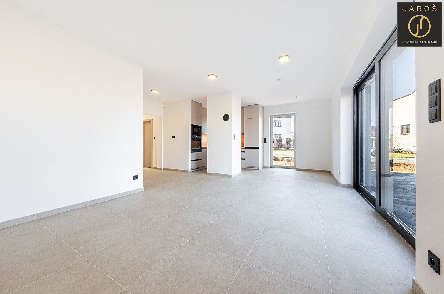 Prodej rodinný dům - Kamenné Žehrovice, okres Kladno, Středočeský kraj, 120 m² - 5
