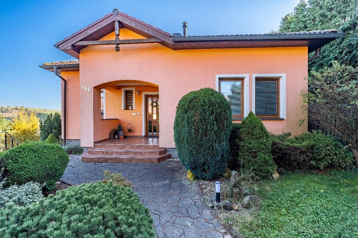 Rodinné domy, Brtnice, 588 22