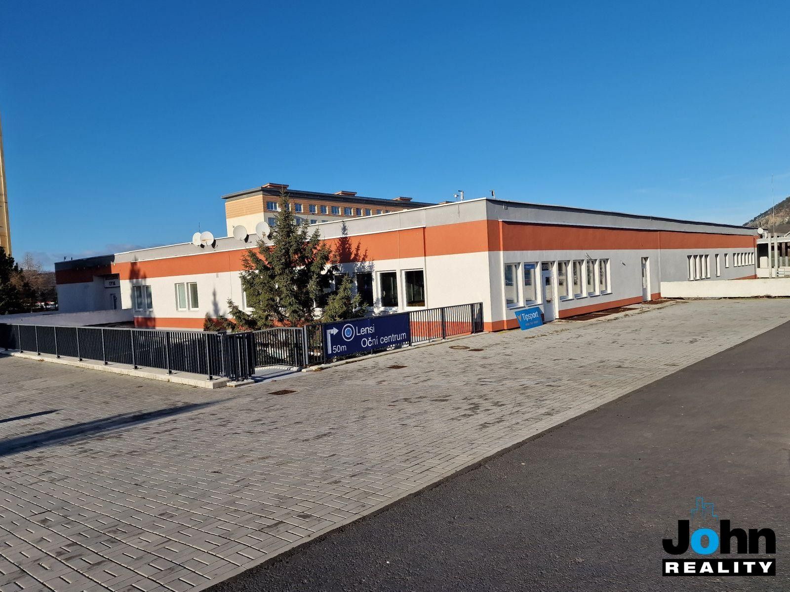 Restaurace, K. H. Máchy, Most, 330 m²