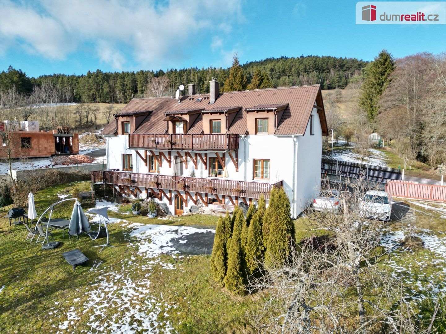 Rodinné domy, Plešovice, Zlatá Koruna, 334 m²