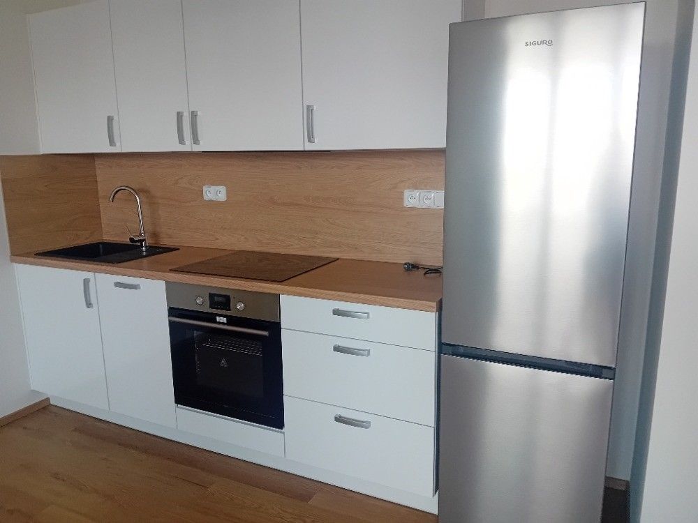 Byty, 111 01, Praha 10