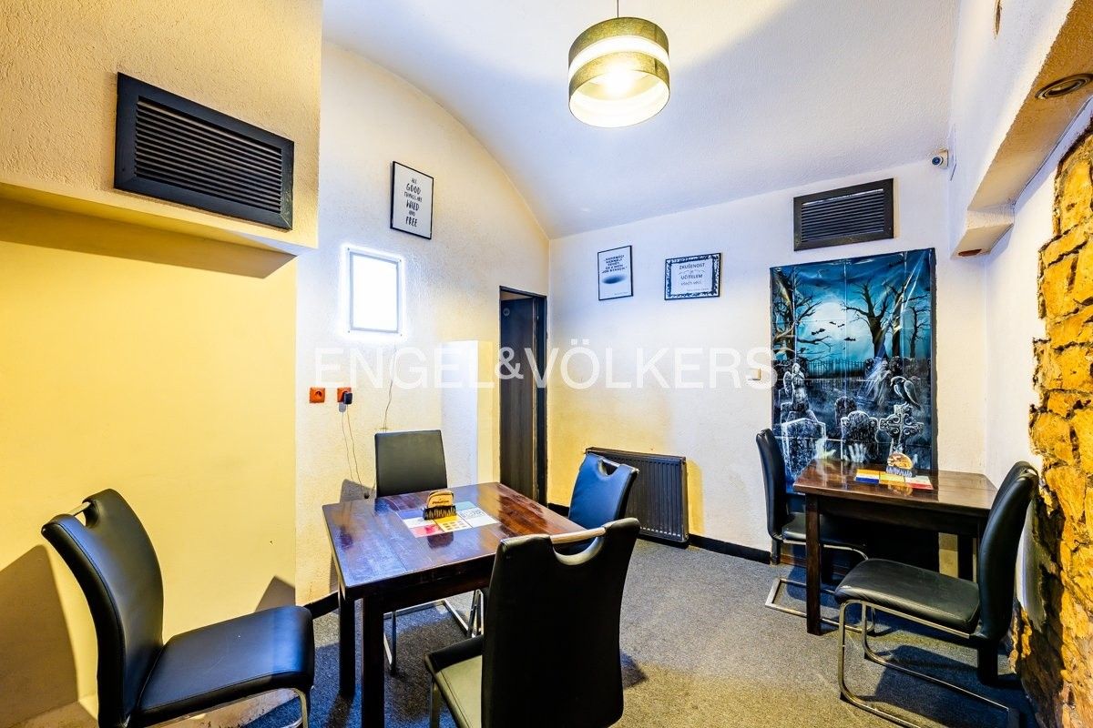 Pronájem restaurace - Karlínské náměstí 217, Praha Karlín, 200 m² - 5