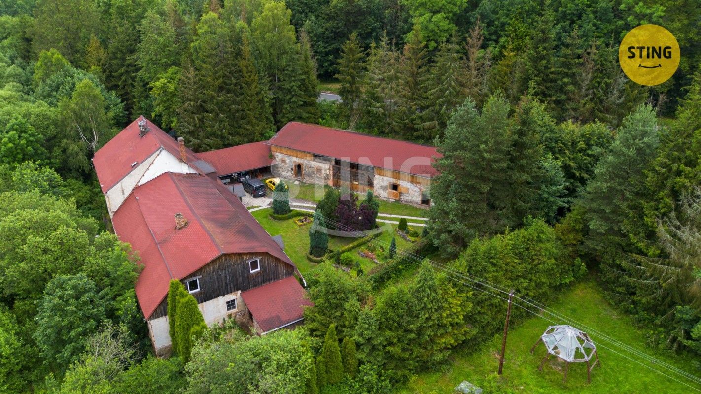 Rodinné domy, Valšov, 520 m² - 1
