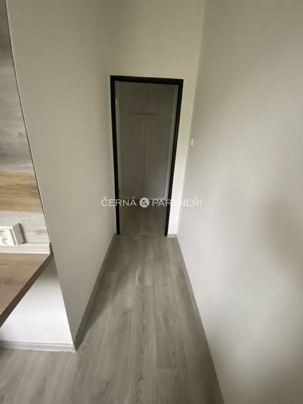 Prodej byt 1+1 - Sídliště, Hroznětín, 36 m²