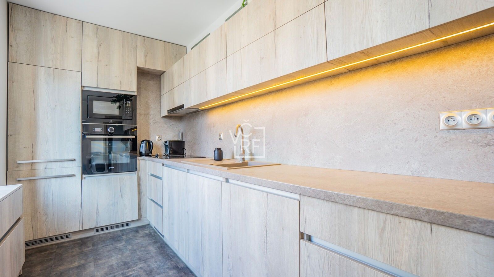 3+kk, Karla IV., Pardubice Zelené Předměstí, 72 m² - 1