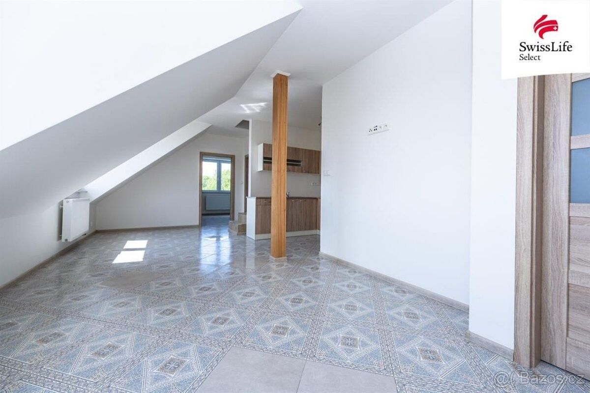 Prodej byt - Břežany II, 282 01