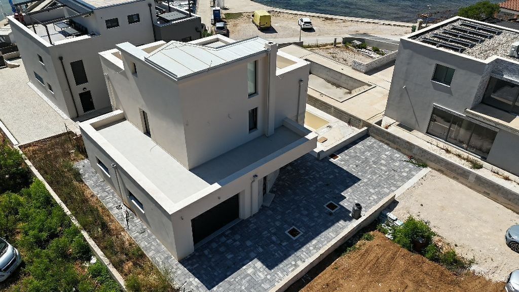 Rodinný dům · 987 66, Zahraničí - 3