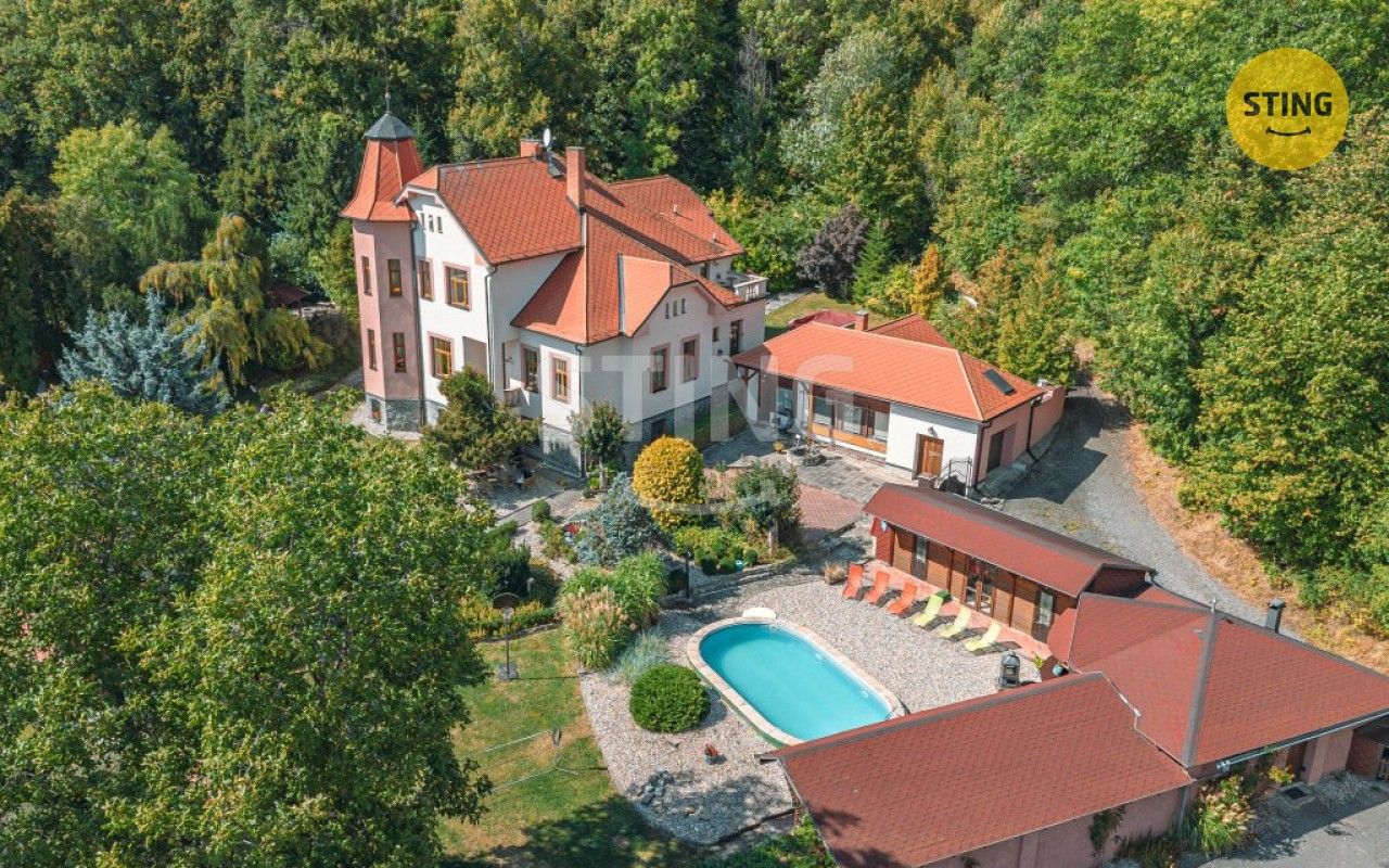 Rodinné domy, Hroubovice, 500 m² - 1