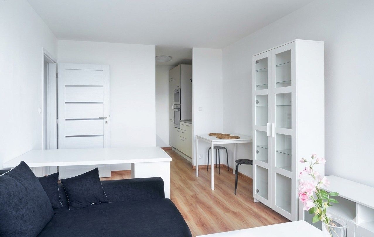2+kk, Bendlova, Praha - Miškovice, 42 m² - 2
