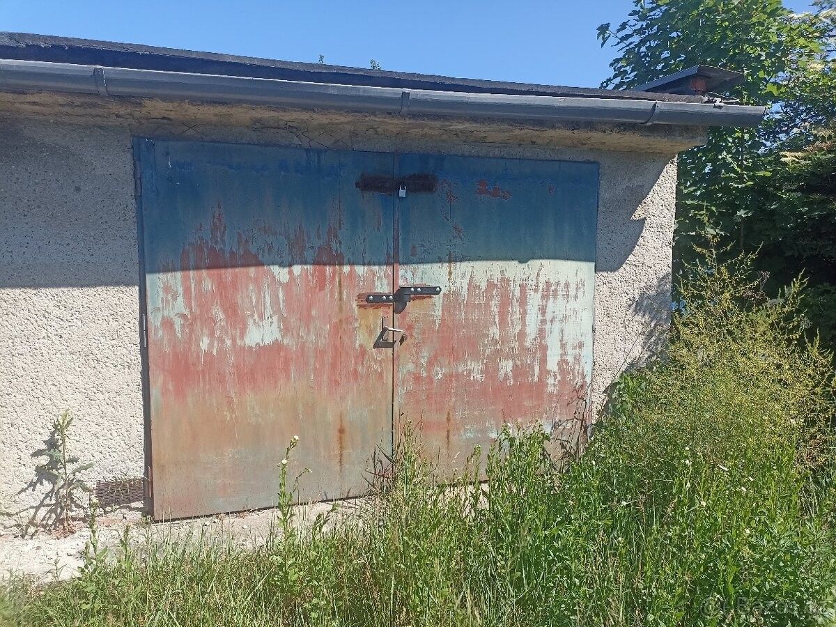 Garáže, Valašské Meziříčí, 757 01 - 1