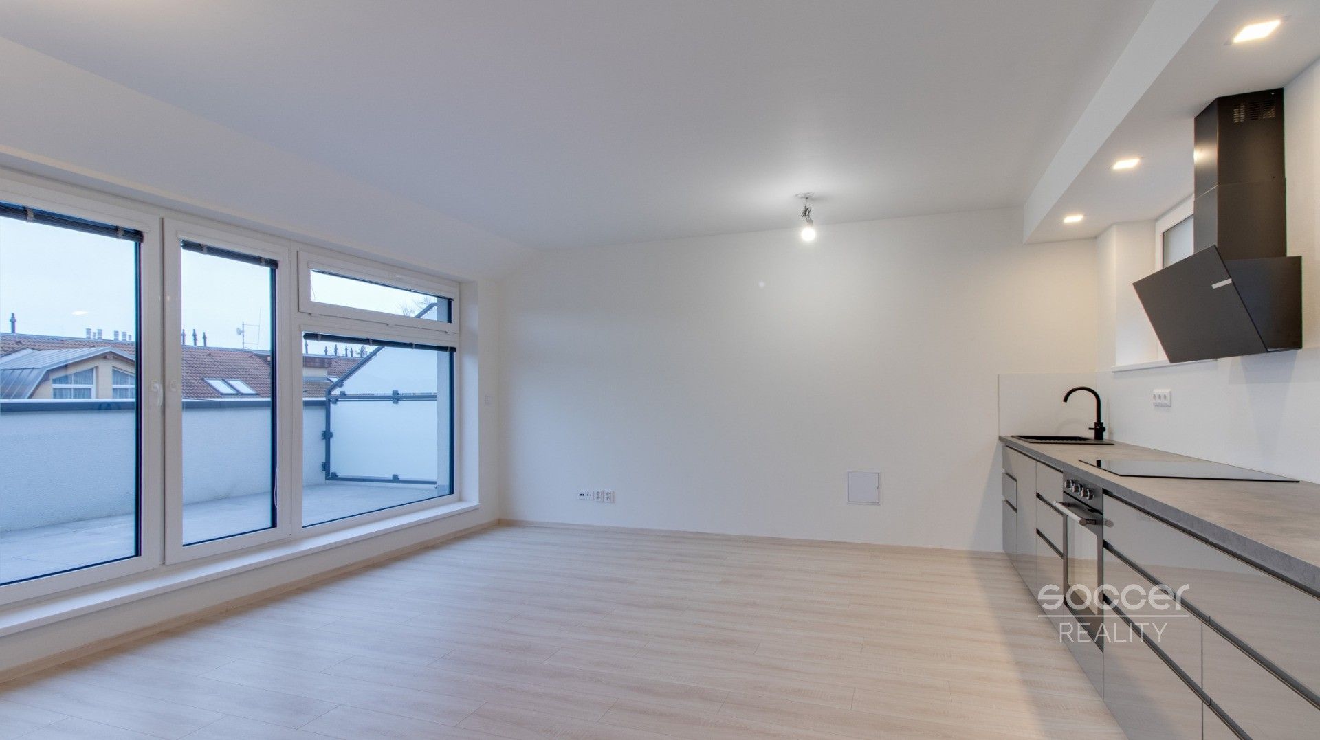 Pronájem byt 2+kk - Pod Zahrady, Přezletice, 65 m²