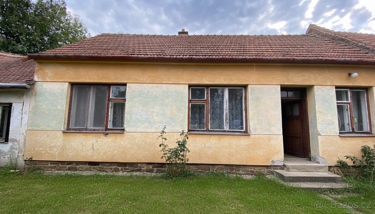 Rodinné domy, Zastávka u Brna, 664 84 - 1