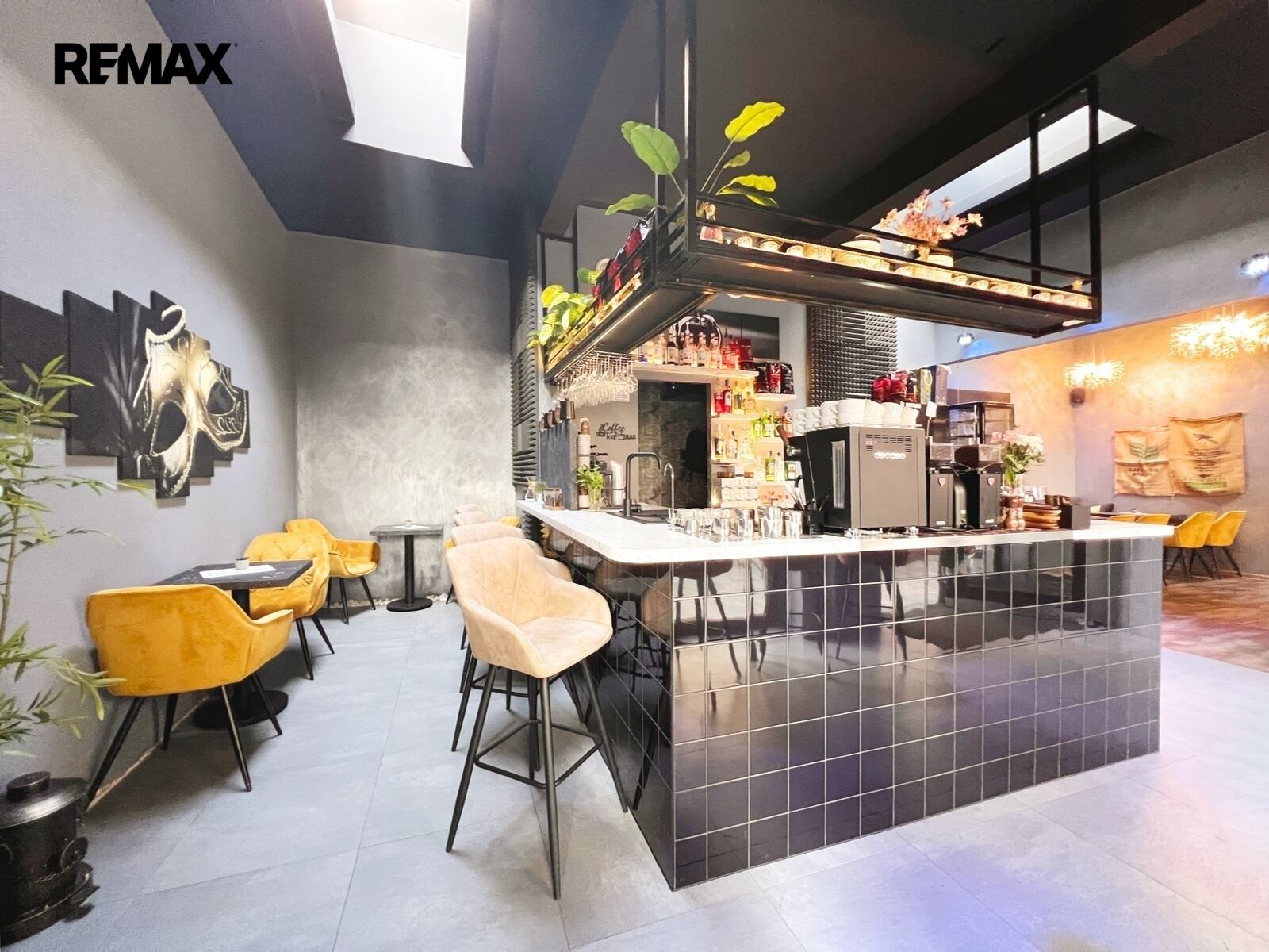 Restaurace, 72 m²